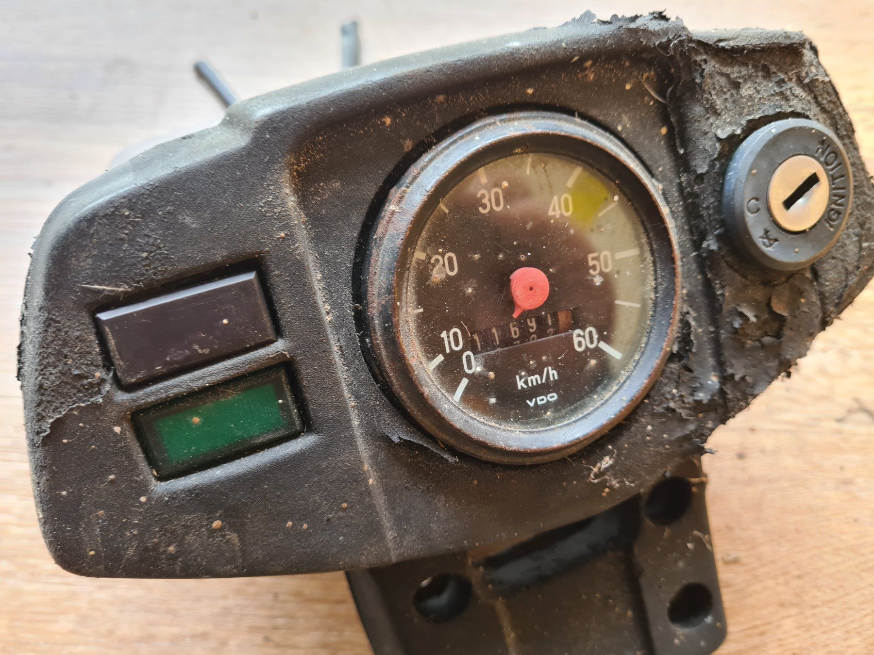 Puch Ciclomotori: Cockpit Puch Maxi S,Tacho VDO Nadel defekt – Usato da frümsen venduto da Sailem