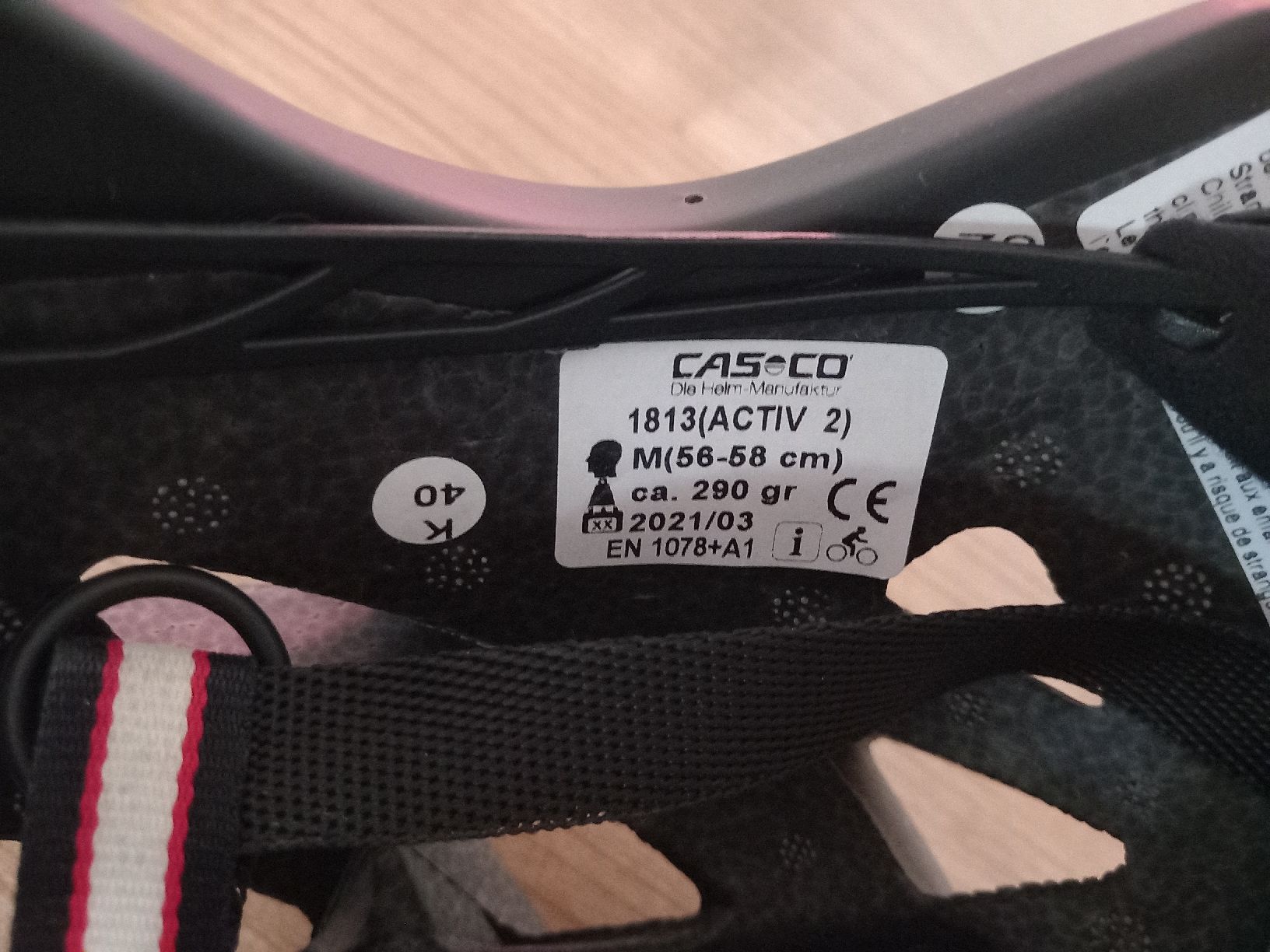 Casco Caschi: Casco Fahrradhelm – Usato da Ebnat-Kappel venduto da petzilein 3