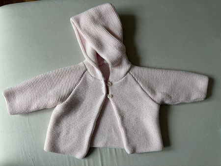 Baby Strickjacke mit Kapuze rosa