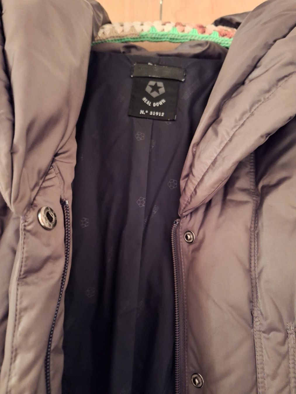 Jacken: Winterjacke Grösse 42, Daunen 90% – Gebraucht aus Hettenschwil von Schneuggi2 2