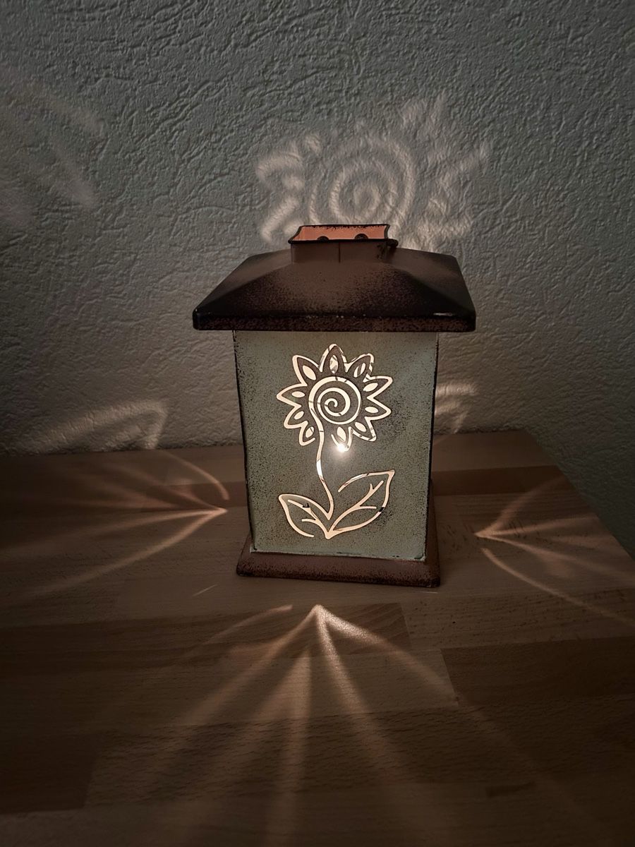 Altro in Decorazioni & Accessori: Lanterne décorative avec motif floral – Nuovo (secondo la descrizione) da Chêne-Bougeries venduto da Assouille
