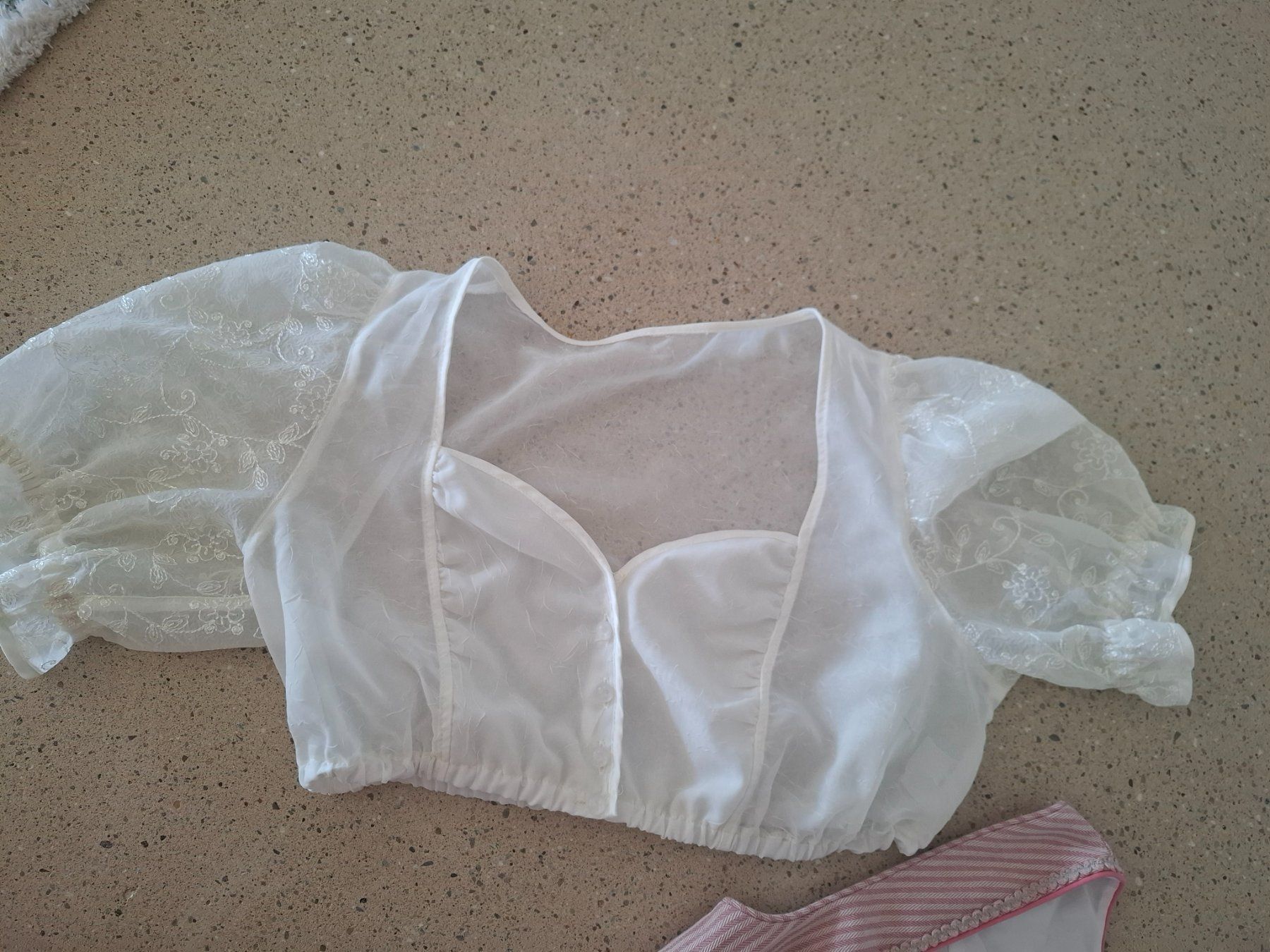 Robes: Hochwertiges Dirndl – D'occasion à Winterthur par fahrnera 5