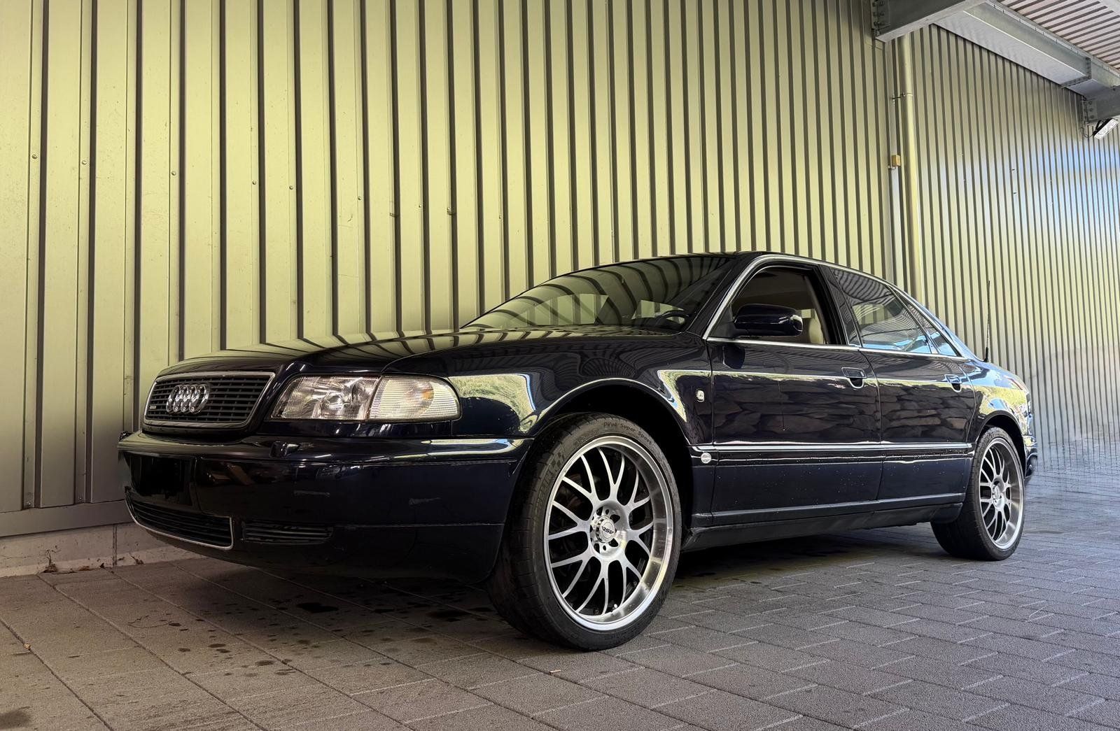 Audi Autos: Audi A8 Quattro 4,2 V8 – D'occasion à Flühli LU par Overland_Motors
