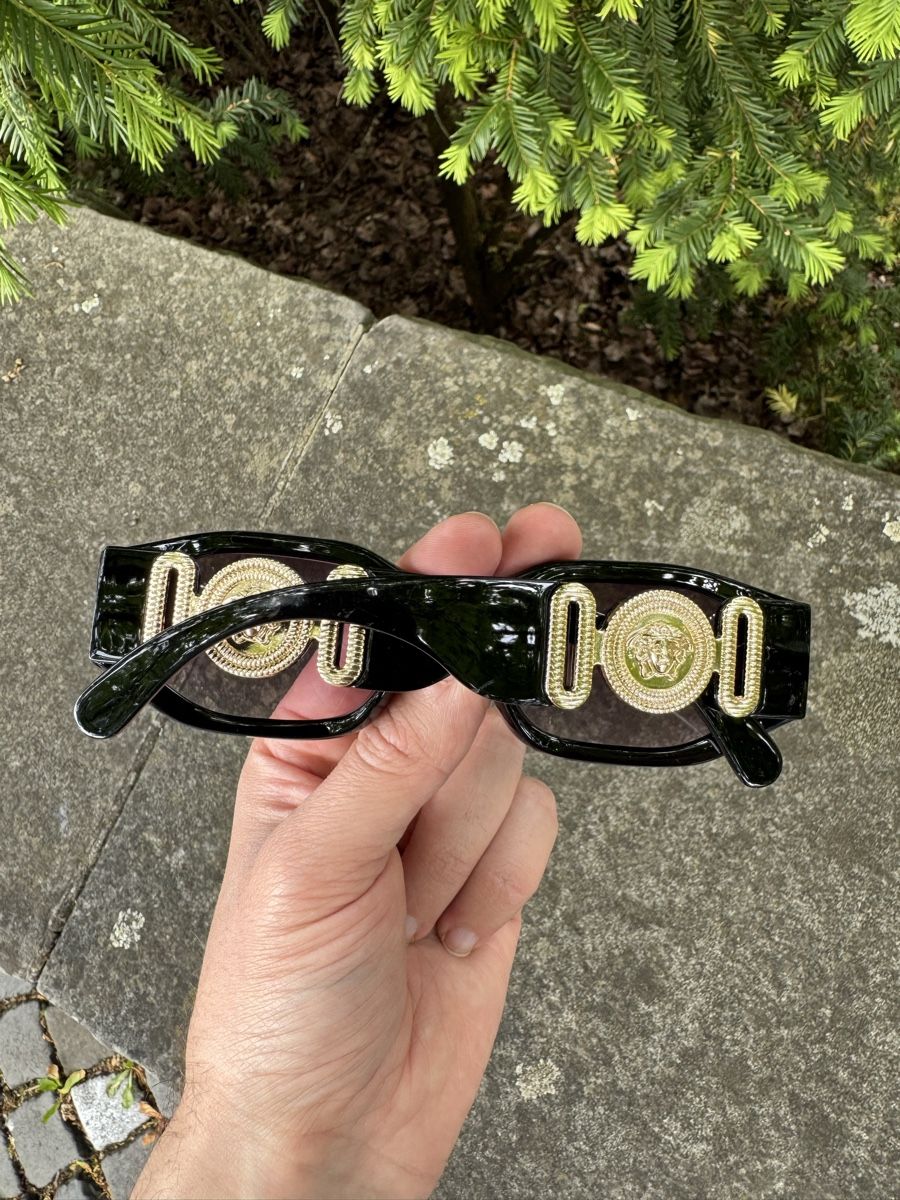Versace Occhiali & Lenti: Versace Medusa Sunglasses Black Luxury – Usato da Effretikon venduto da rus_2l2p 9