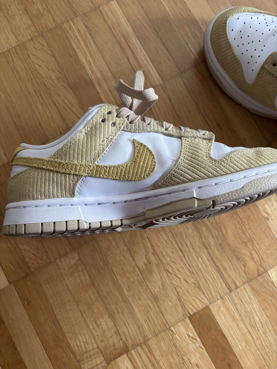 Nike Damenschuhe: Nike Dunk Low Sneaker – Gebraucht aus Zürich von ChampShirts 5