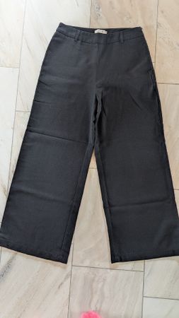 Weite, schicke Damen-Hose, schwarz, Grösse 38