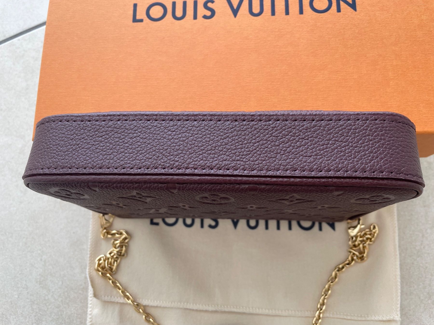 Louis Vuitton Borse da donna: LV Easy Pouch On Strap – Nuovo e nell'imballaggio originale da Baar venduto da Chrila3 2