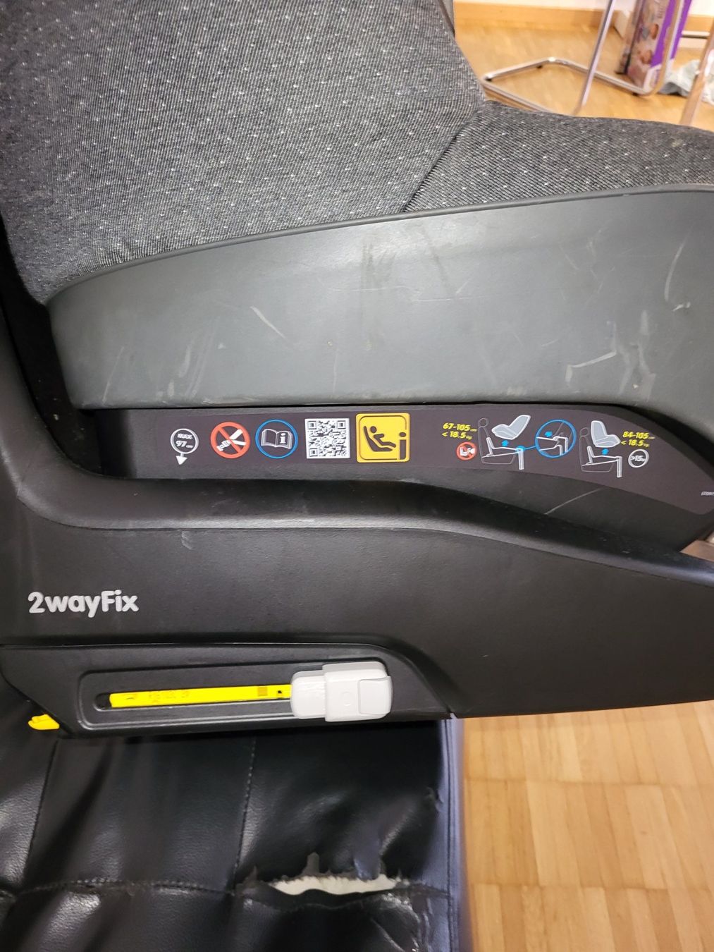 Maxi-Cosi Seggiolini per auto: Maxi-cosi 2way Fix base (base only) – Usato da Lyss venduto da Gaby1821 1