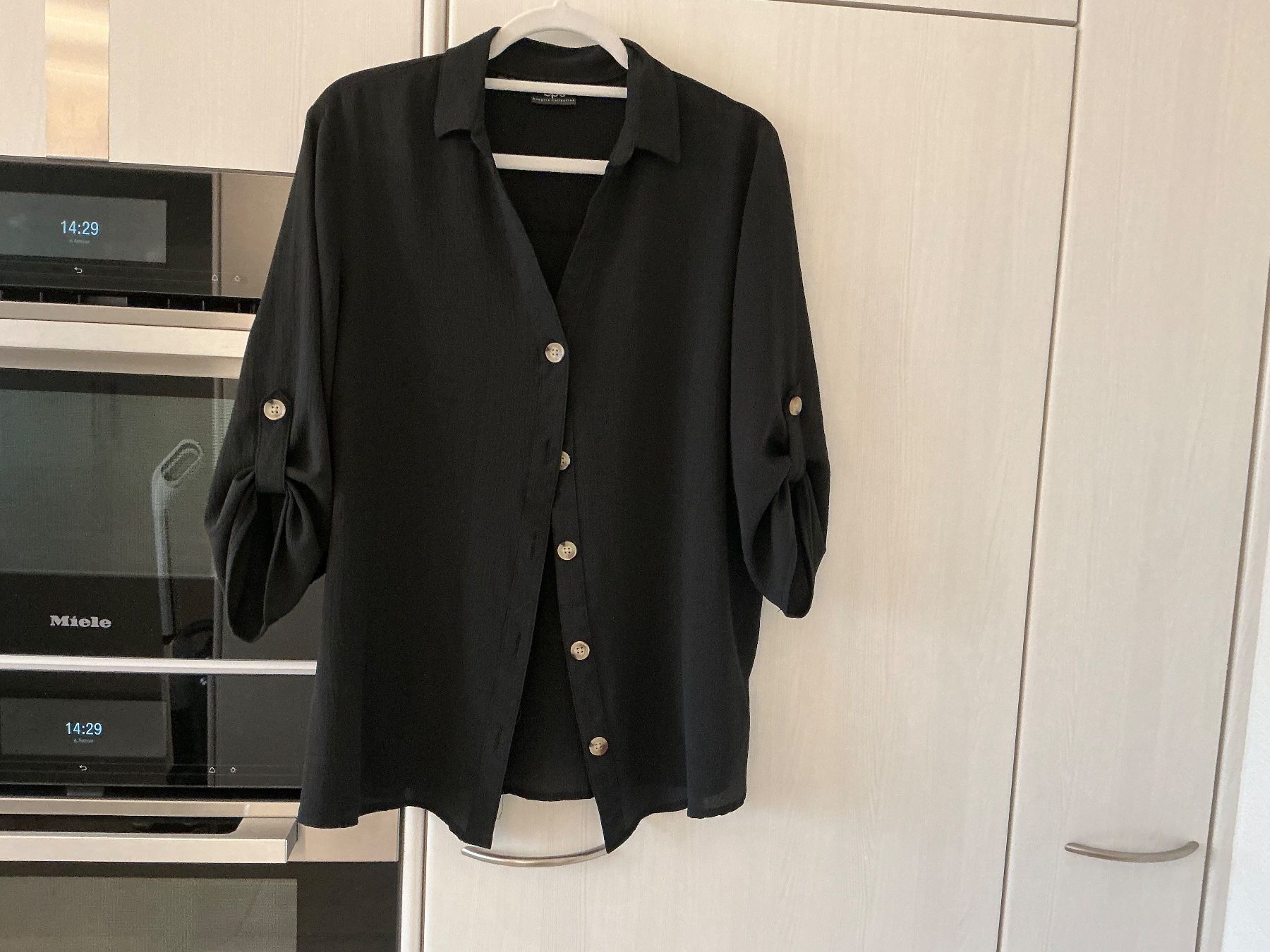Camicette: Schwarze Bluse Gr.44/46 – Usato da Würenlos venduto da sweety5436