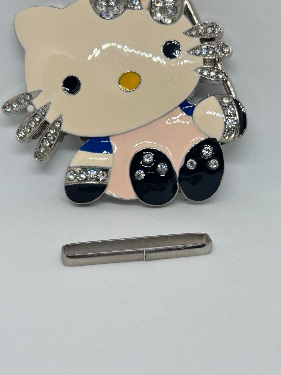 Fibbie per cinture: Fibbia per cintura Hello Kitty – Usato da Giubiasco venduto da LorisVale 3