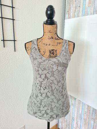 Chicorée Top Grau Gr. M mit Spitze - Sommer Must-Have!