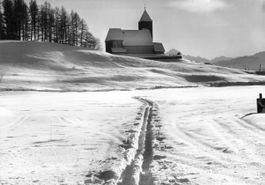 Falera Fellers GR // 1962 Alte Kirche Schnee Winter Surselva