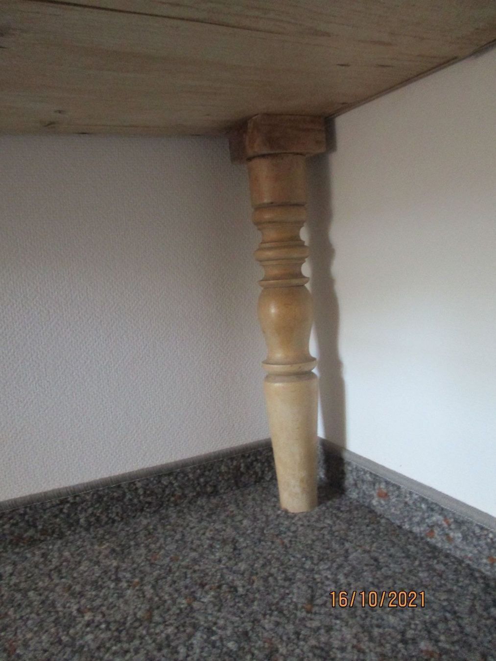 Schreibtische: ANTIKER SEKRETÄR STEHPULT – Gebraucht aus Weissbad von Usw63 1