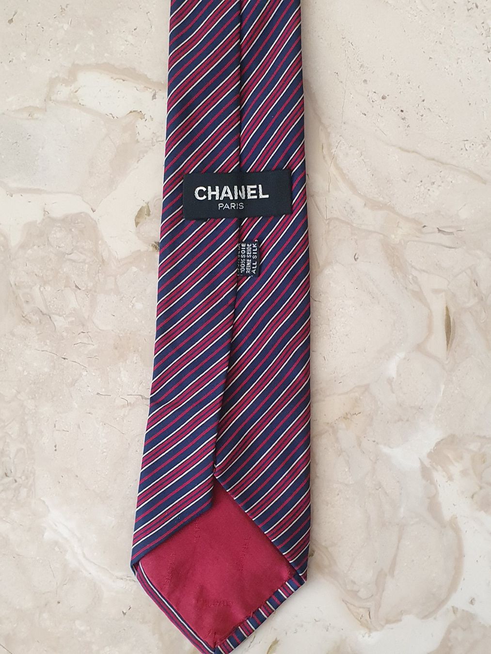 Chanel Cravatte: Wunderschöne CHANEL Krawatte, Original, aus Seide – Usato da Zürich venduto da sunflower89 3