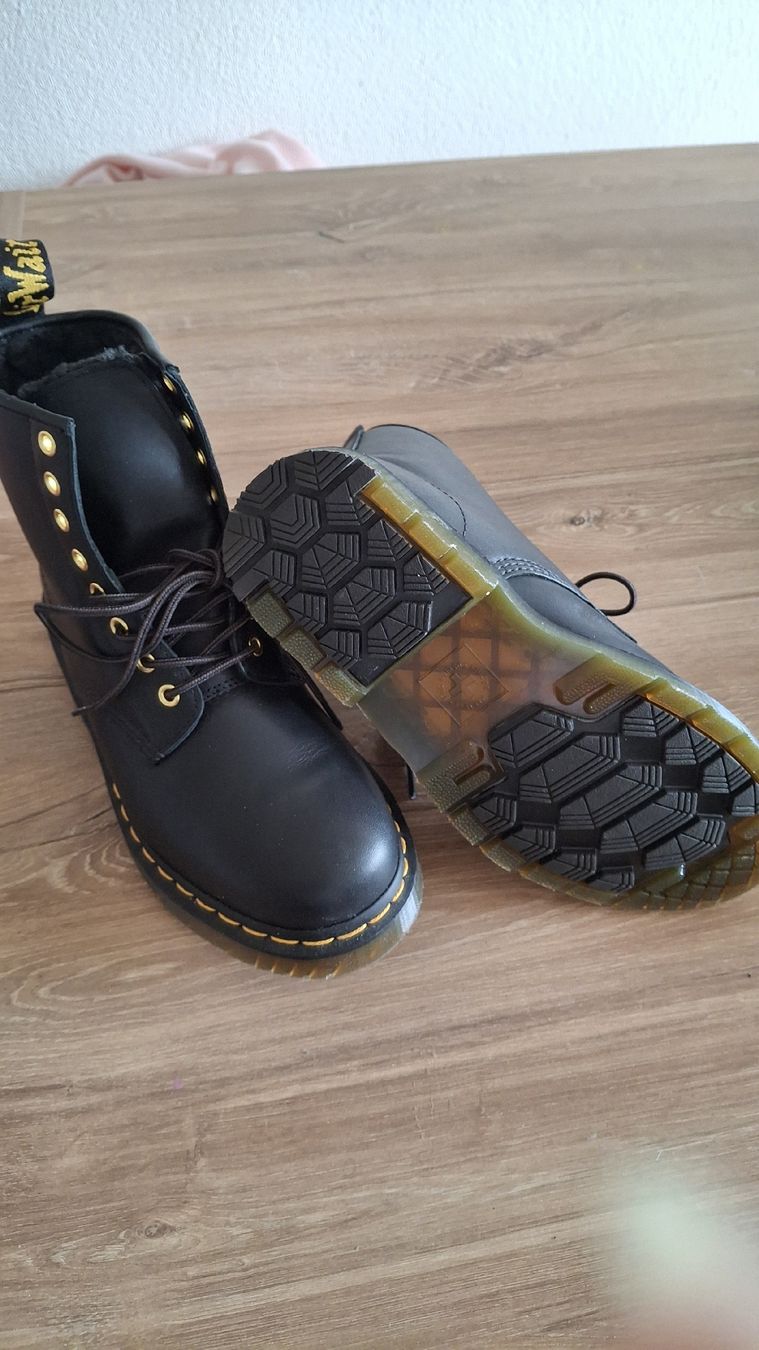 Dr. Martens Damenschuhe: Dr.Martens Stiefel  NEU           Gr. EU40 – Neu (gemäss Beschreibung) aus Rümlang von Mar_dv26