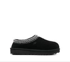 Pantofole UGG nere con decoro in lana 