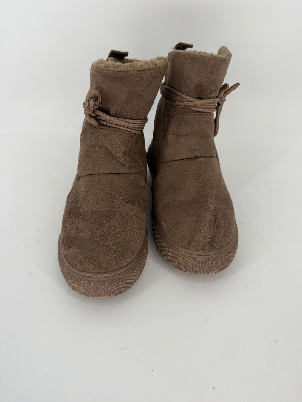 Scarpe da donna: Winterstiefeletten Grösse 36 von bpc – Usato da Auenstein venduto da moin. 1