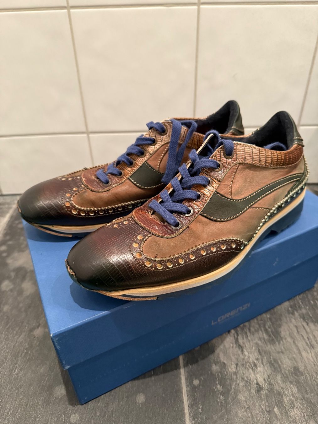 Scarpe da uomo: Lorenzi Sneaker Tejus farbig Gr. 40.5 – Usato da Chur venduto da spicebone