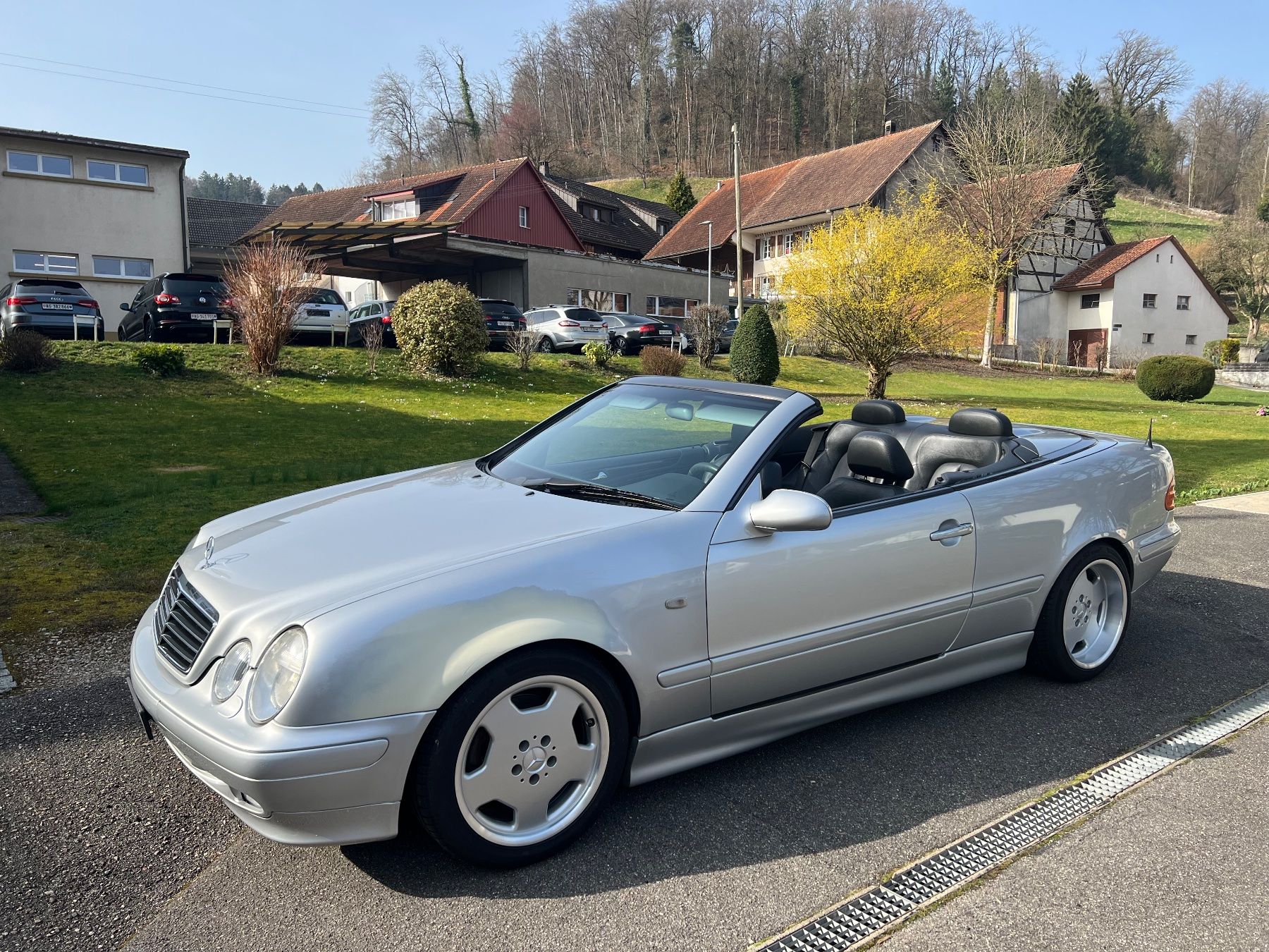 Mercedes-Benz Autos: Mercedes Benz 230 CLK Kompressor – D'occasion à Eiken par Bily1970 2