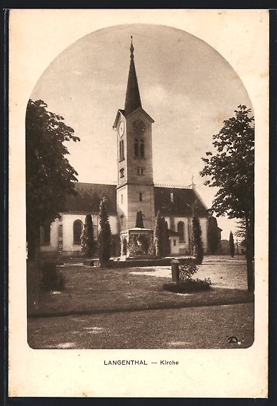 Cartoline postali: AK Langenthal, Kirche mit Strassenpartie – Usato da Berlin venduto da bartko-reher