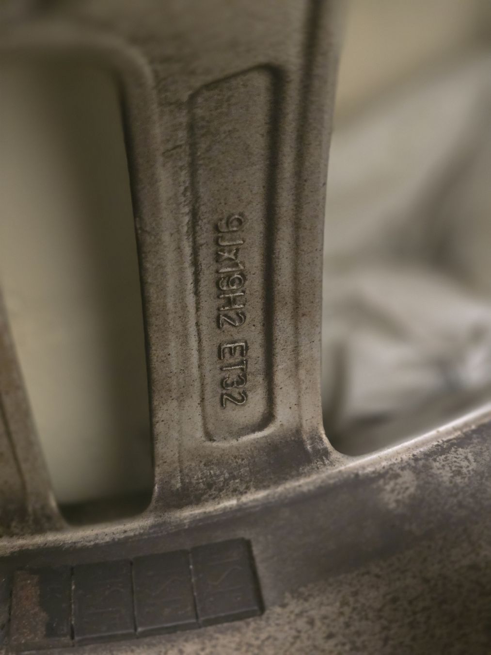 Audi Felgen: Audi 255/40 R19 Gut erhalten – Gebraucht aus Rorschach von vco_g9dm 4