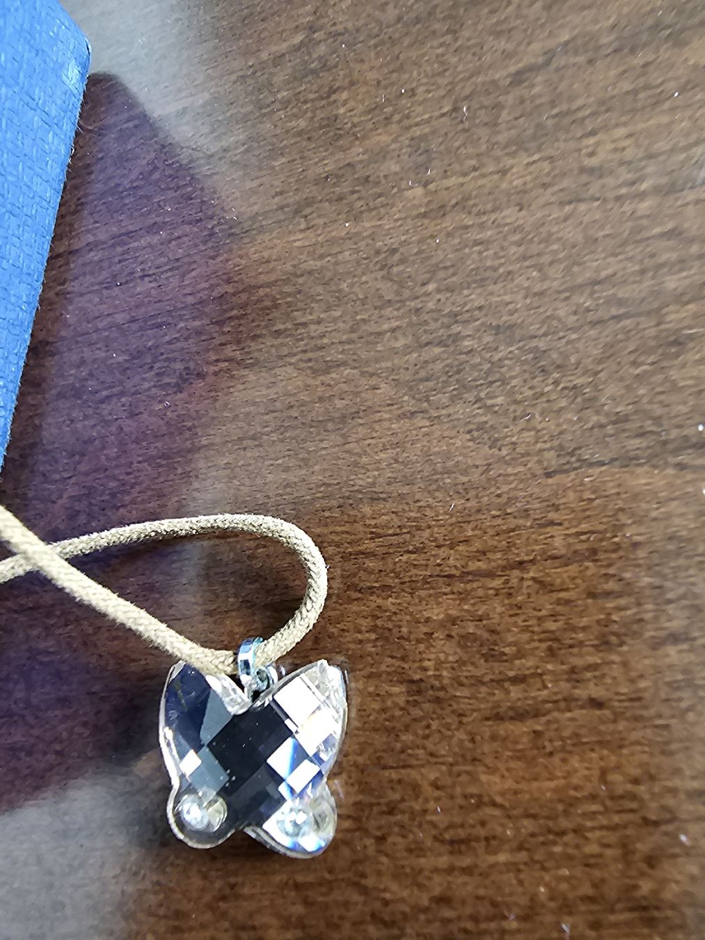 Swarovski Ketten: swarowski butterfly necklace – Gebraucht aus Cologny von Selin34 3