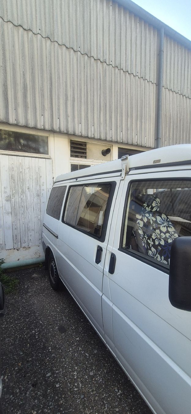 VW Automobili: VW T4 – Usato da Basel venduto da Cscro06 2