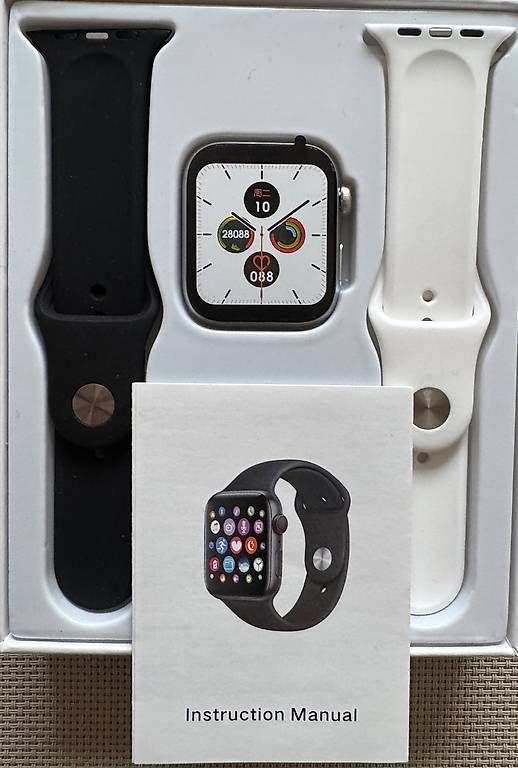 Smart Smartwatch: Smartwatch ungebraucht orginal verpackt – Nuovo e nell'imballaggio originale da Landquart venduto da Coraro 2