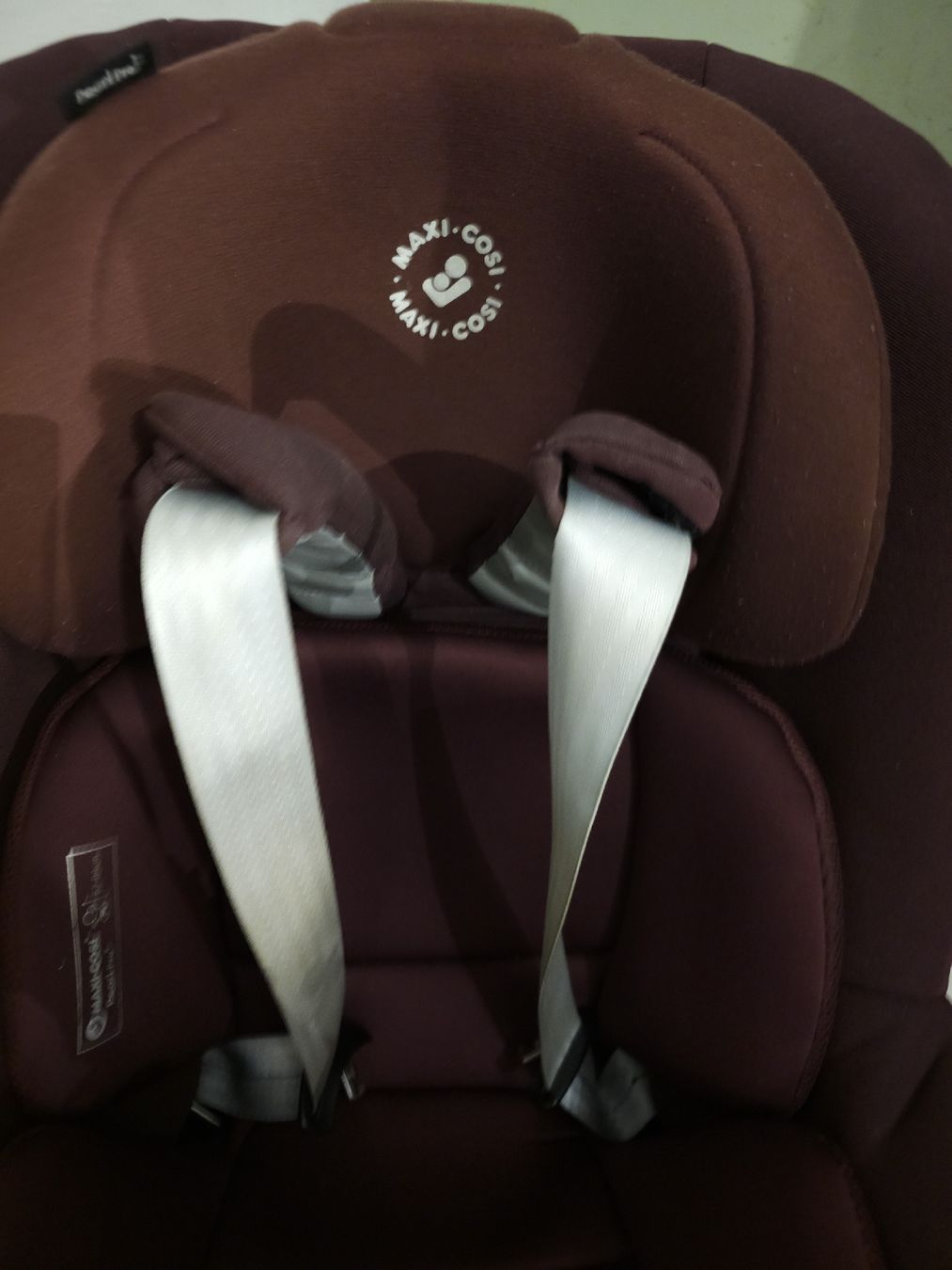 Maxi-Cosi Auto-Kindersitze: Autositz Maxi Cosi Pearl Pro2 in weinrot – Gebraucht aus Kreuzlingen von Distein 1