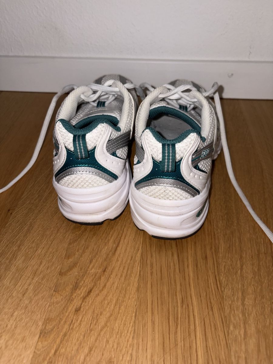 New Balance Scarpe da uomo: New Balance Sneaker MR530 – Nuovo (secondo la descrizione) da Spiez venduto da deborahsarahhh 1