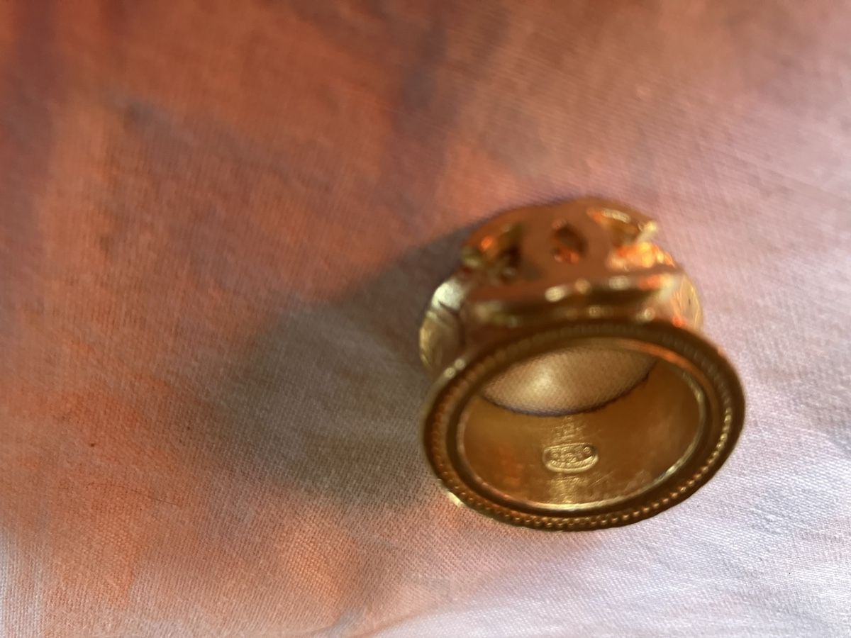 Anelli: Goldfarbener Ring  Logo CC mit Stempel Gr 52 – Usato da Bassersdorf venduto da groovygremlin 3