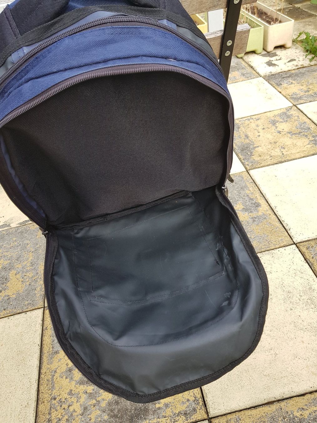 Zaini: Rucksack BAG-X mit vielen Fächern – Usato da Jona venduto da dampfnuggi 3