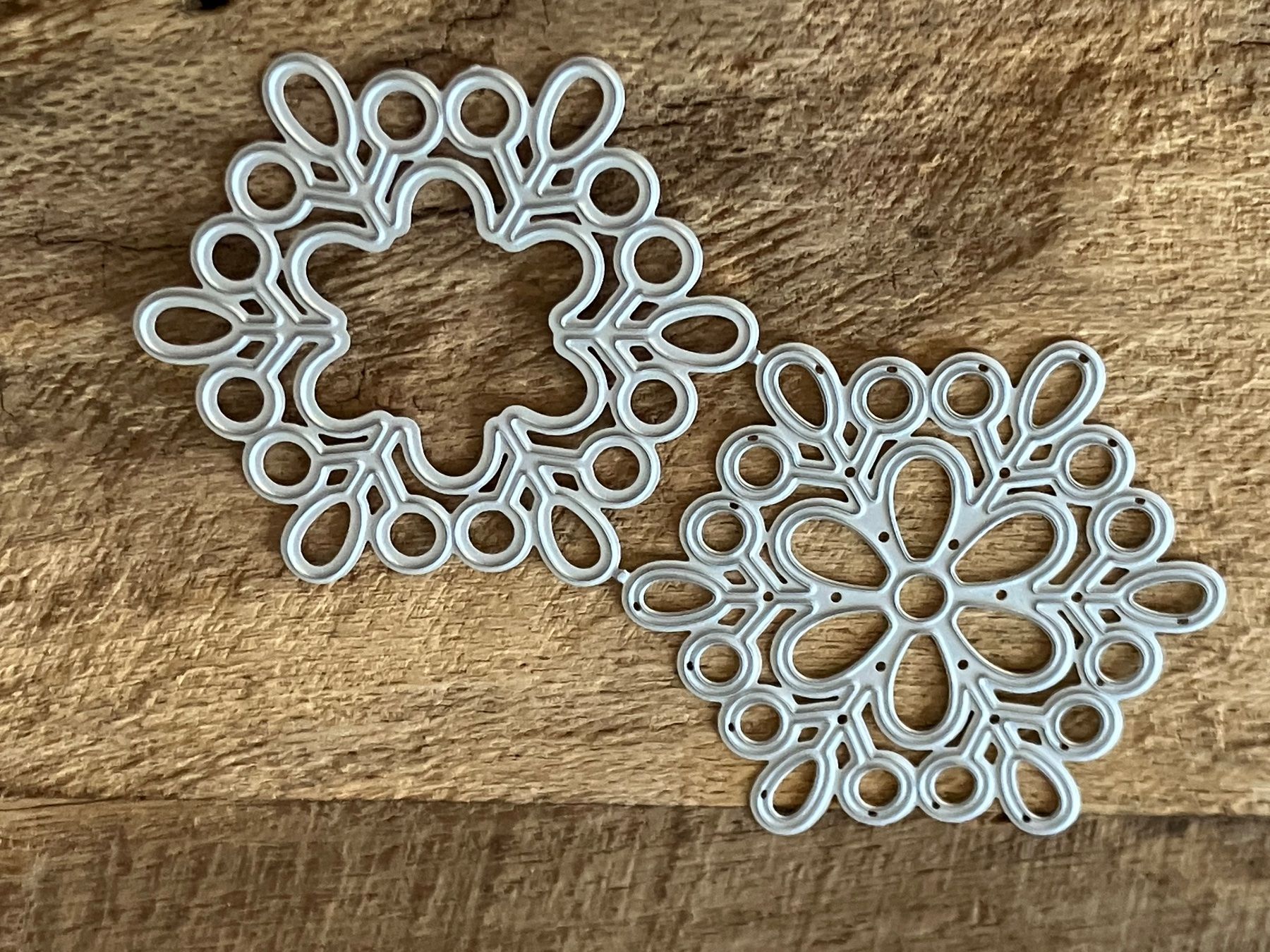 Schablonen: Neues Stanzschablonen-Set  Blumen – Neu und originalverpackt aus Effretikon von wenuss 1