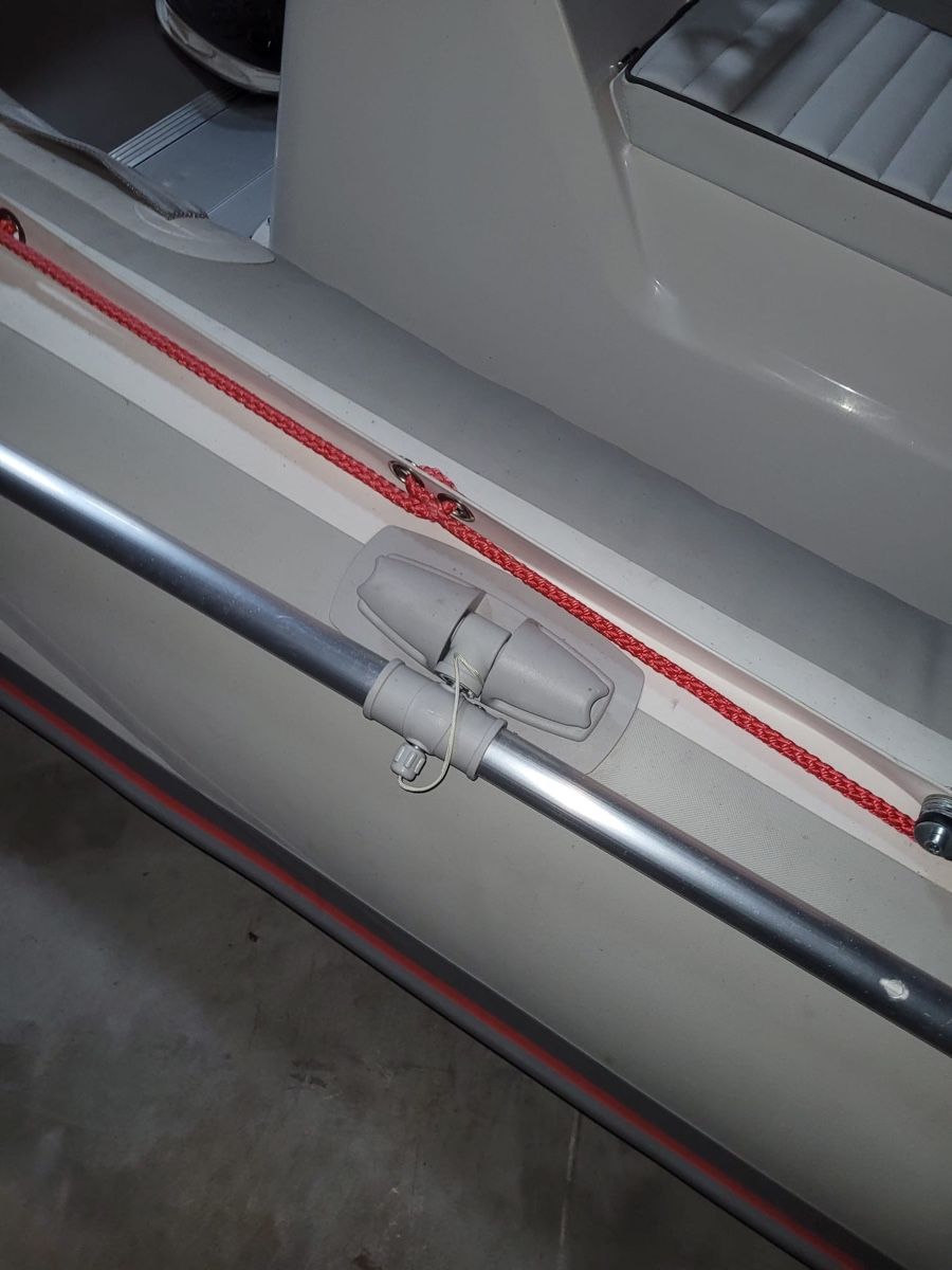 Barche: Schlauchboot Motorboot Schiff mit Benzin Motor  – Usato da Ermensee venduto da fazer81 8