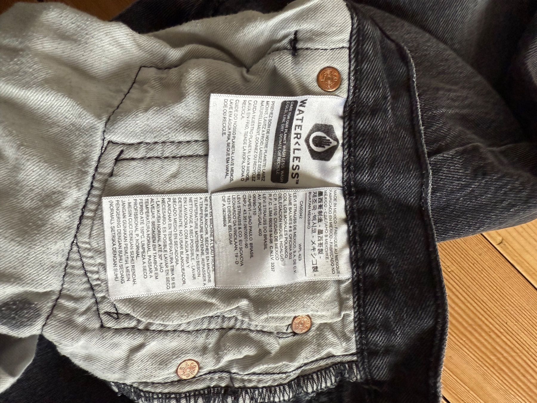 Levi's Jeans: Levis Jeans 501 Vintage – Usato da Luzern venduto da Mamutpe 2