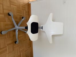 Ergonomischer Bürostuhl HÅG Capisco Puls 8010 – Weiss
