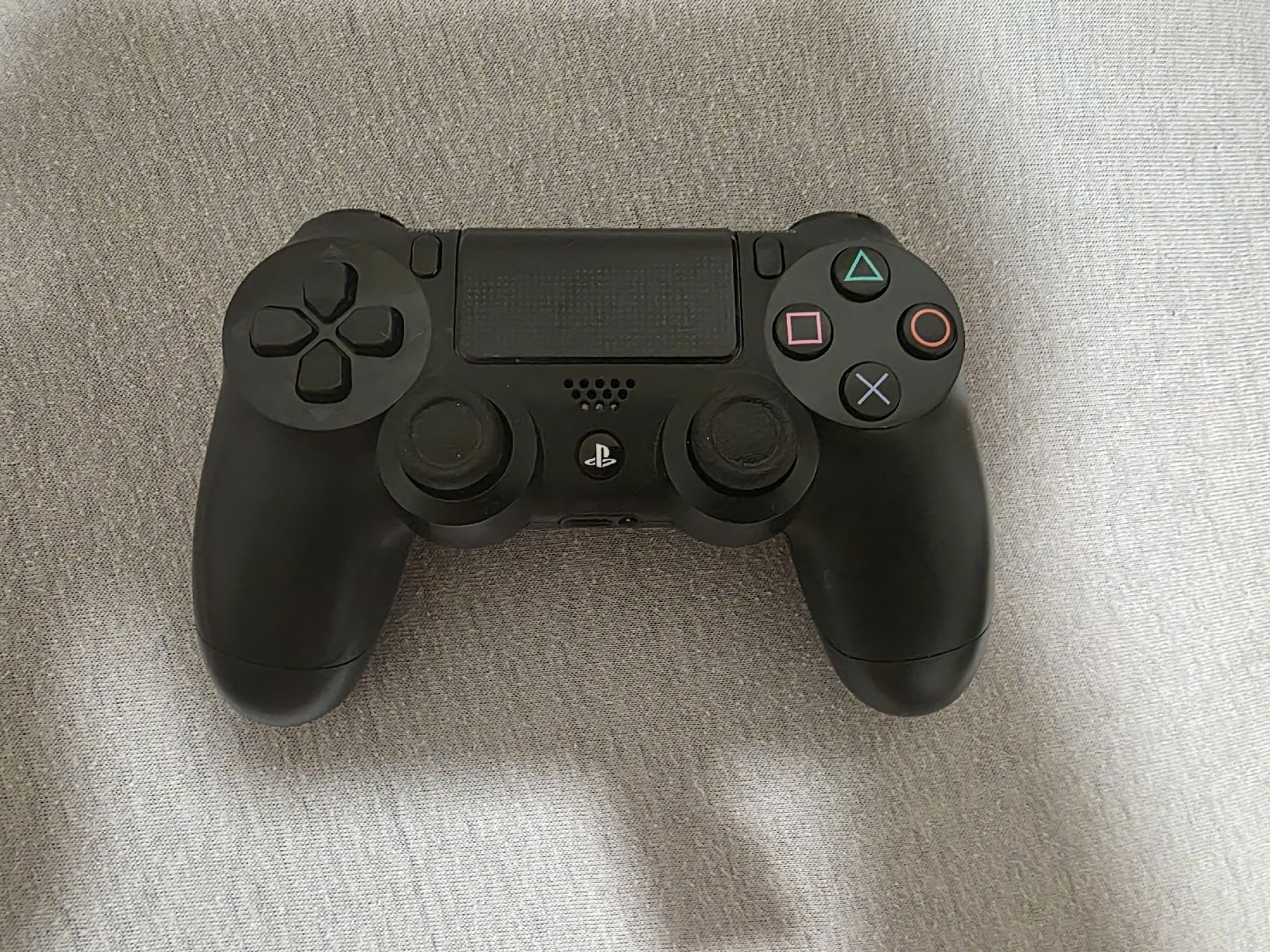 Sony Manettes: DualShock 4 – D'occasion à Burgdorf par zay_2g8c