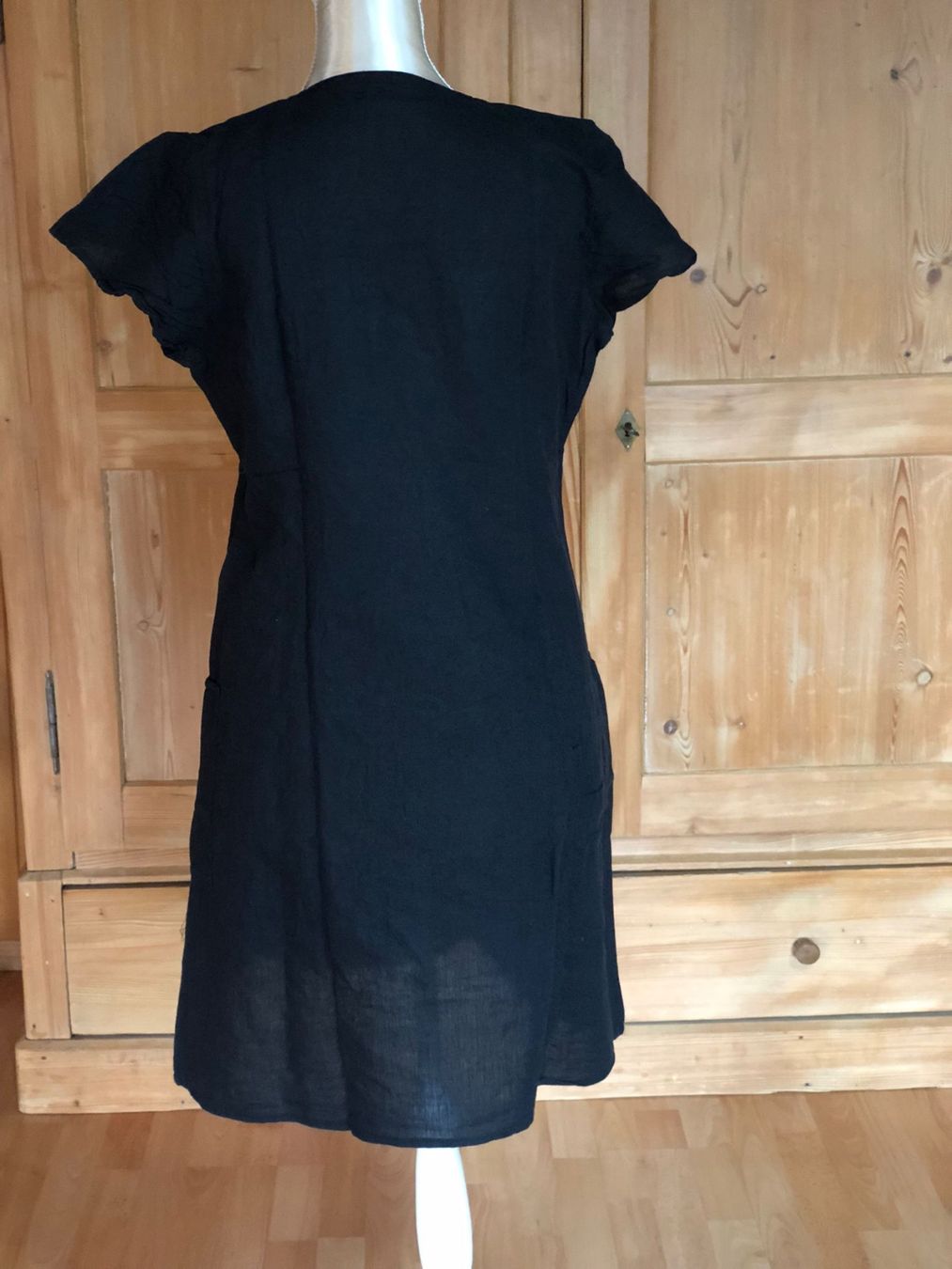 Robes: 3 Hübsche Naturkleider Gr. M + 40 – D'occasion à Röschenz par Tashroal 8
