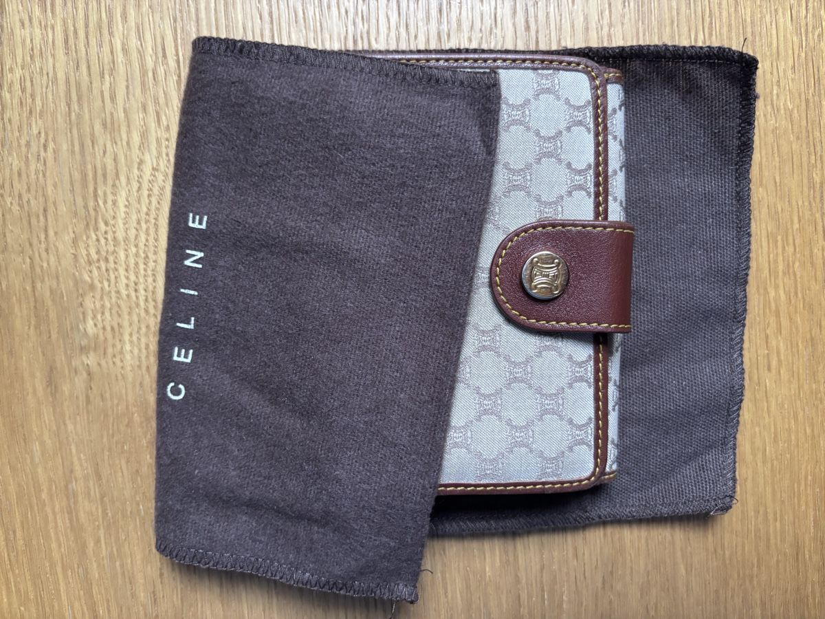 Celine Portamonete: Portefeuille Céline monogramme gold – Usato da Founex venduto da ari_2gt7 5