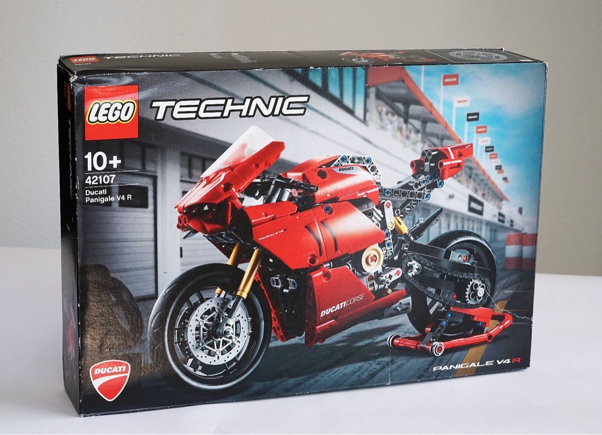 Jouets: LEGO 42107 Ducati Panigale V4 R – Neuf (Voir description) à Zürich par carileo55