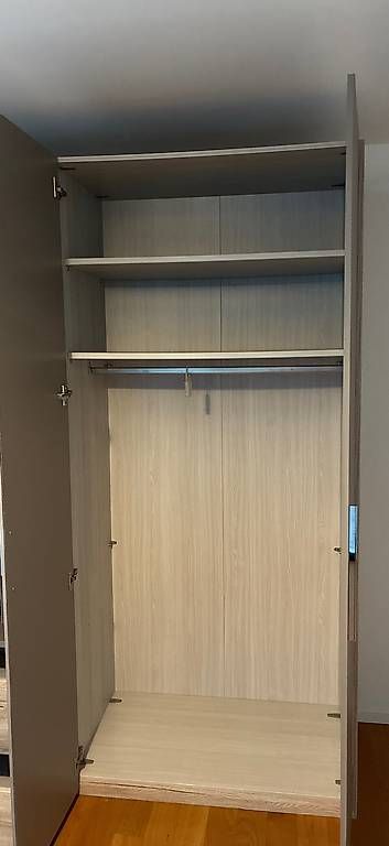 Schränke: Kleiderschrank mit Schubladen Holzoptik – Gebraucht aus Oberwil BL von Biene0780 3