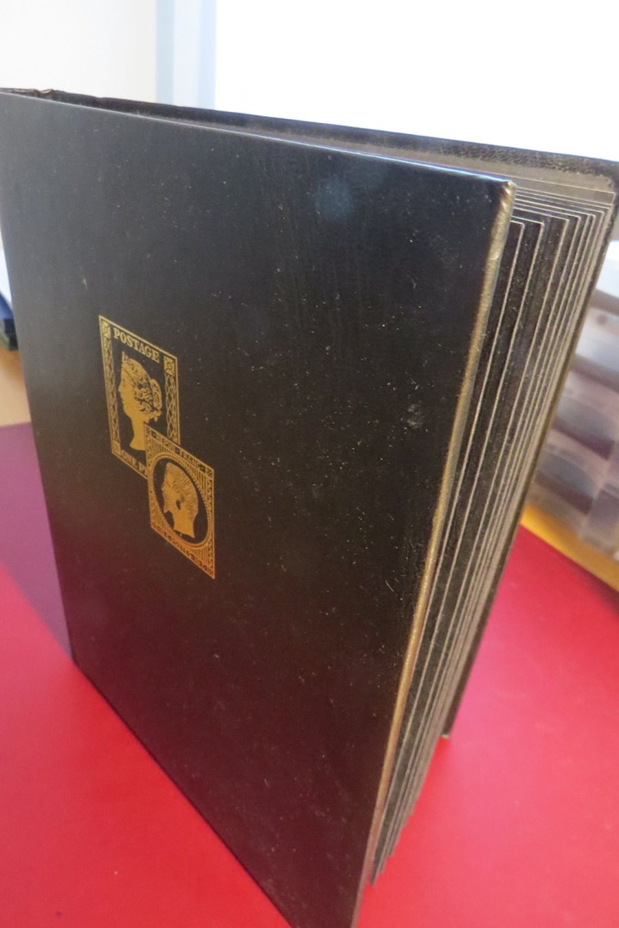 Tutti i francobolli: 18-seitige Doubletten- Sammlung Frei-/Werbemarken 1969-83 – Usato da Brunnen venduto da Kumari
