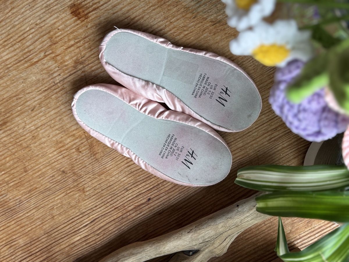 H&M Scarpe per ragazze: Ballett Schläppchen Rosa Grösse 32/33 – Usato da Eschlikon TG venduto da little.dove 1