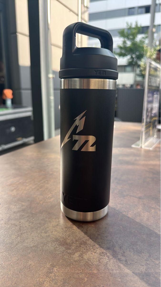 Borracce & Thermos: Yeti Metallica Trinkflasche Sonderedition – Nuovo (secondo la descrizione) da Staufen venduto da angebotnachfrage