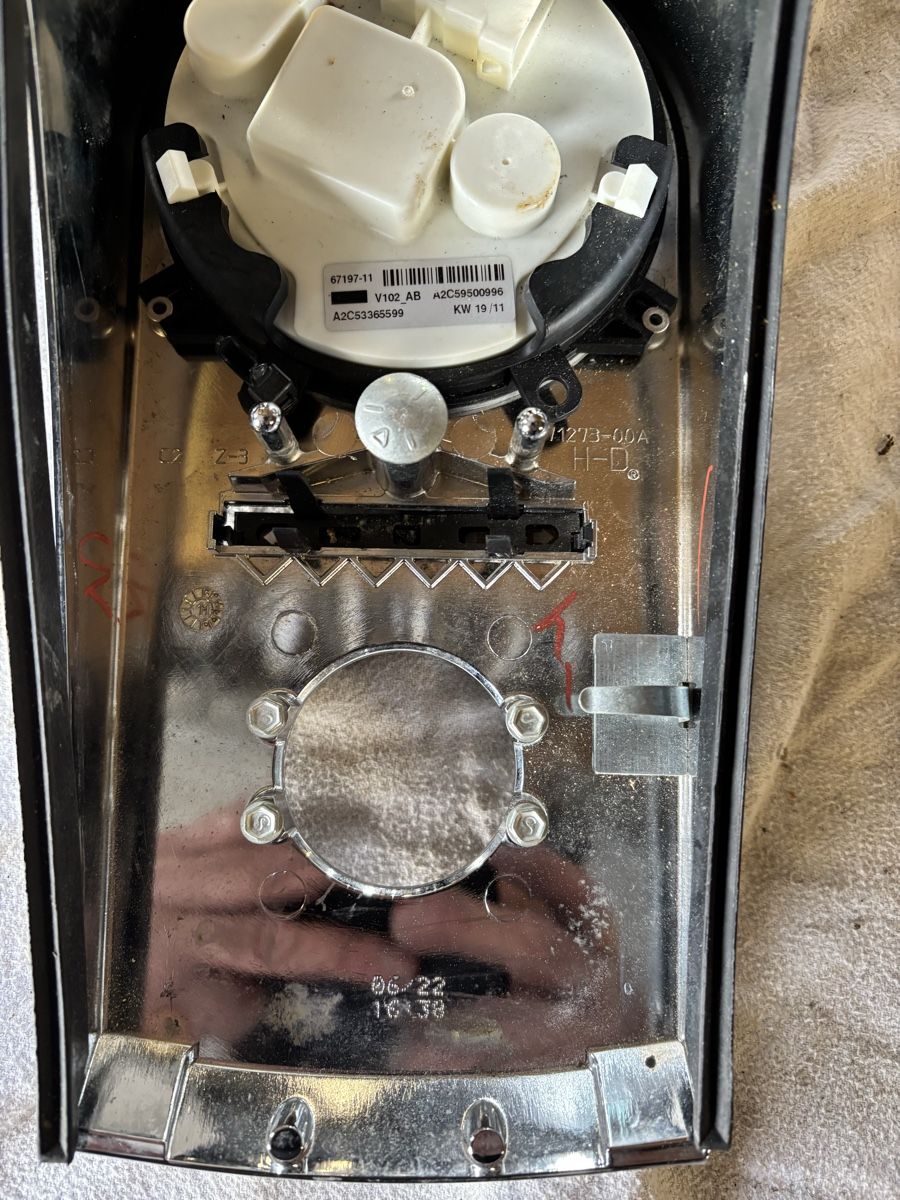Harley-Davidson Tutti i ricambio per moto: Harley Davidson Km Zähler mit Dasch 67179-11 – Usato da Schötz venduto da Harley35 3