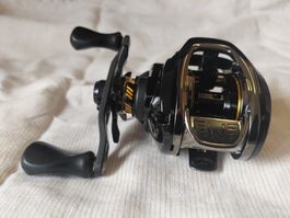 Westin W6 51 HSG Baitcast Rolle