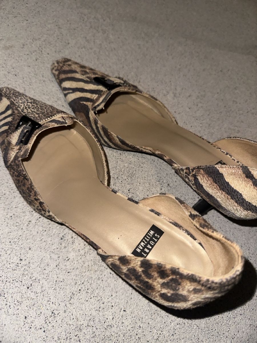 Stuart Weitzman Damenschuhe: Stuart Weitzman Pumps / Kitten Heels  Animal-Look – Gebraucht aus Neuenegg von kar_smg9 1