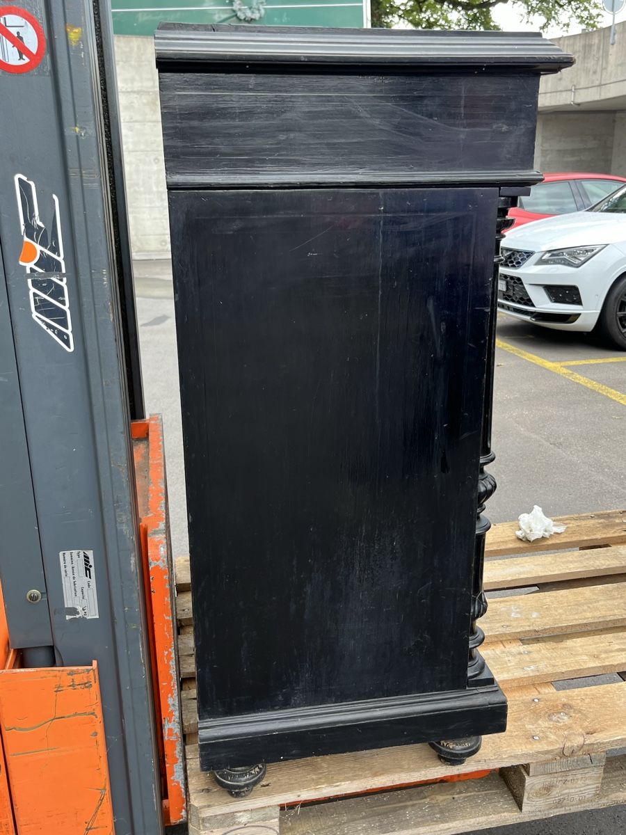 Büffets: Antiker Schrank, Buffet, Sideboard, Kommode, Schwarz – Gebraucht aus Buchs ZH von JPK7 2