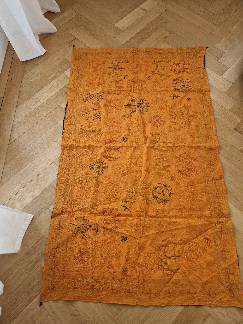 Altra biancheria da tavola: Tischläufer / Tischdecke Handbestickt – Usato da Küsnacht ZH venduto da 2011_ 8