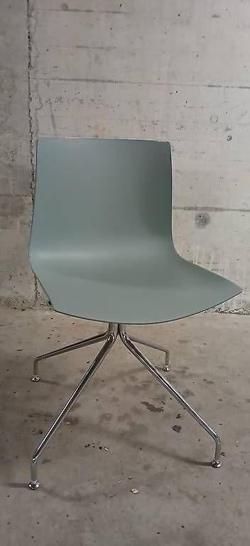 Chaises: Designerstuhl von arper  – D'occasion à Adliswil par arm_8sjl